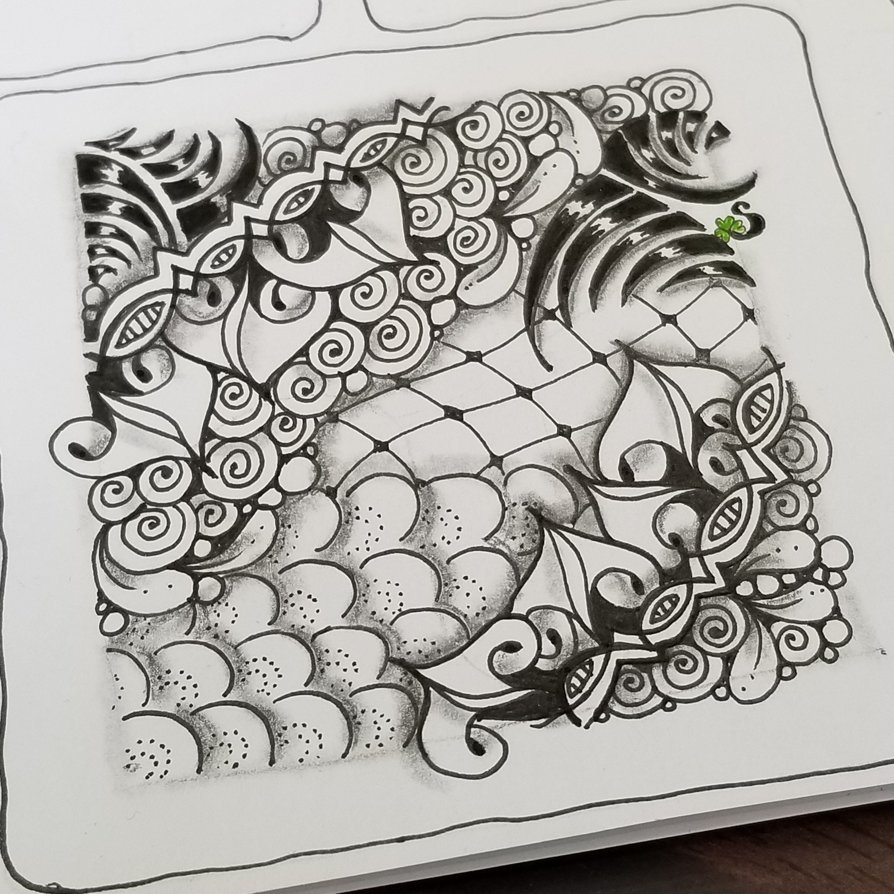 Knuth Tangle Sample Introducing a new tangle: Louroll – Tangle Addicts